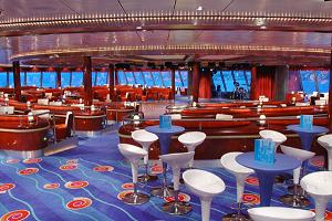 El Spinnacker Lounge situado en lo más alto de la Proa del Norwegian Jewel CRUCEROS DIVERTIDOS NCL NORWEGIAN JEWEL CRUCEROS INTERNACIONALES OFERTAS CRUCEROS ALASKA CARIBE NCL